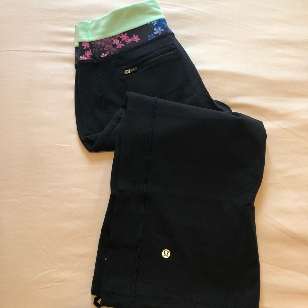 Lululemon Astro yoga pant crop